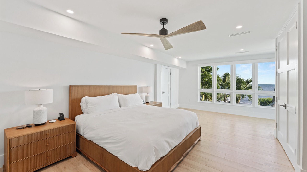 Photo of Bedroom in Islamorada