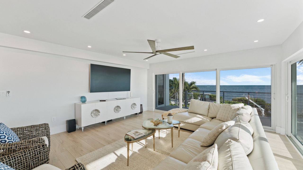 Photo of Livingroom in Islamorada