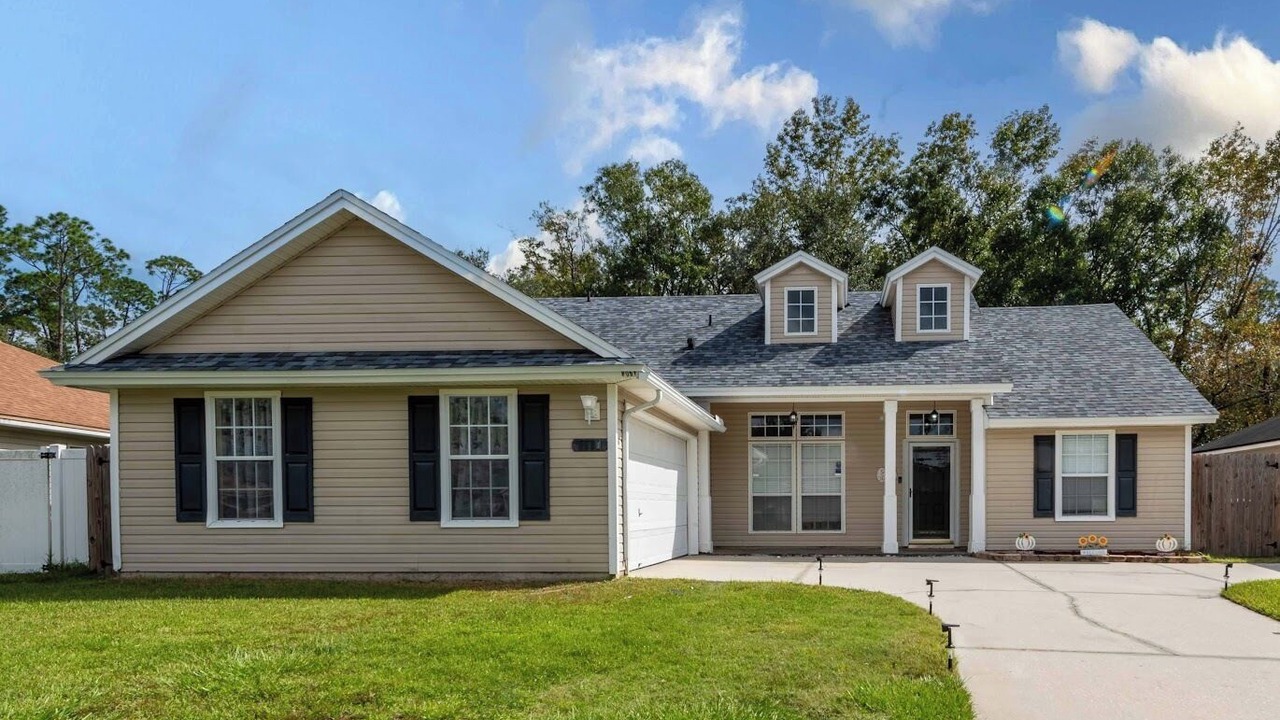 Photo of Outdoor in Oak Hill
