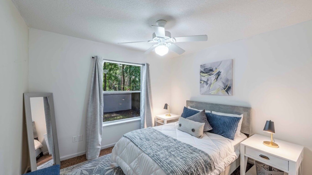 Photo of Bedroom in Oak Hill