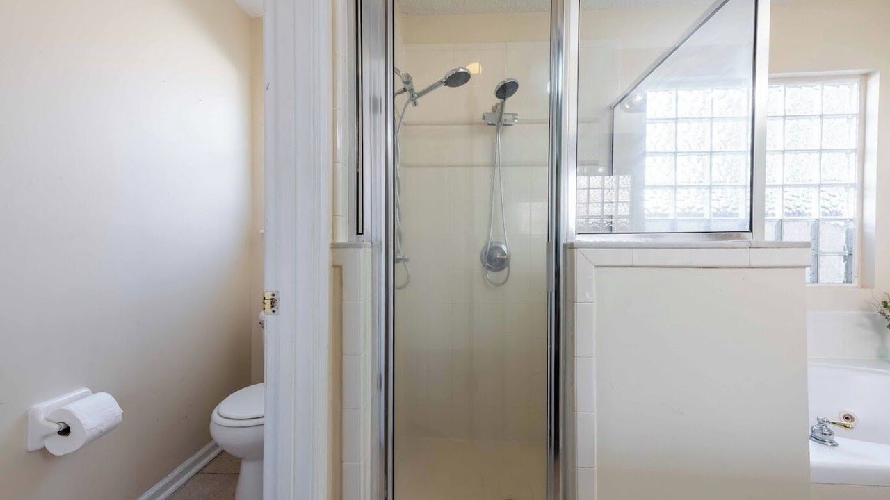 Photo of Bathroom in Oak Hill
