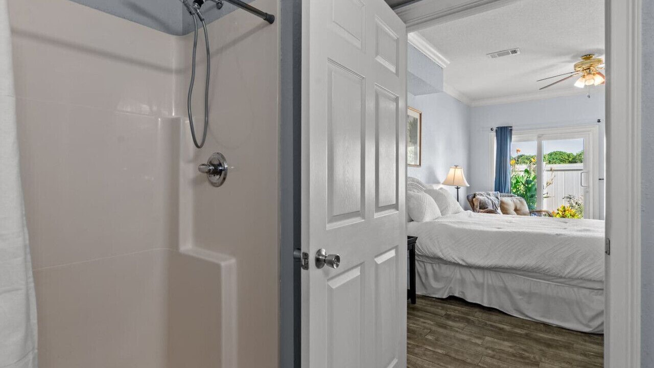 Photo of Bathroom in El Centro Beach