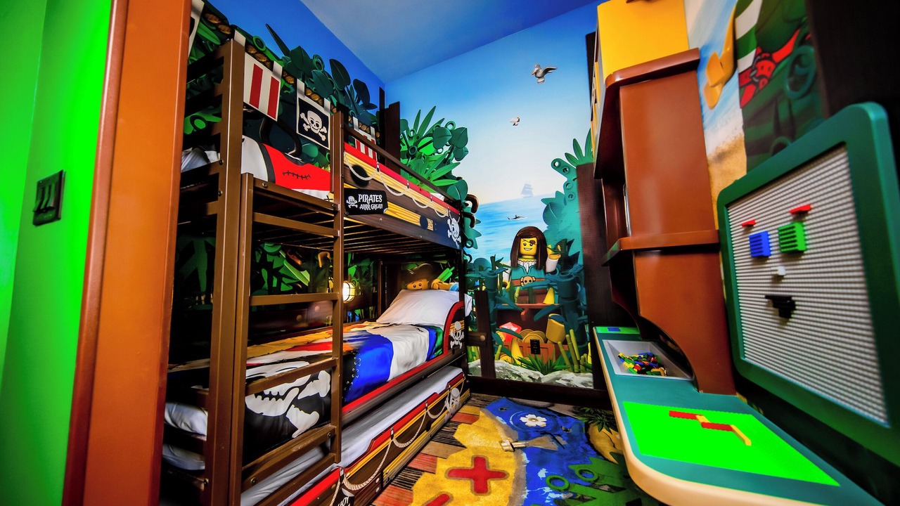 Photo of Bedroom in Cypress Gardens