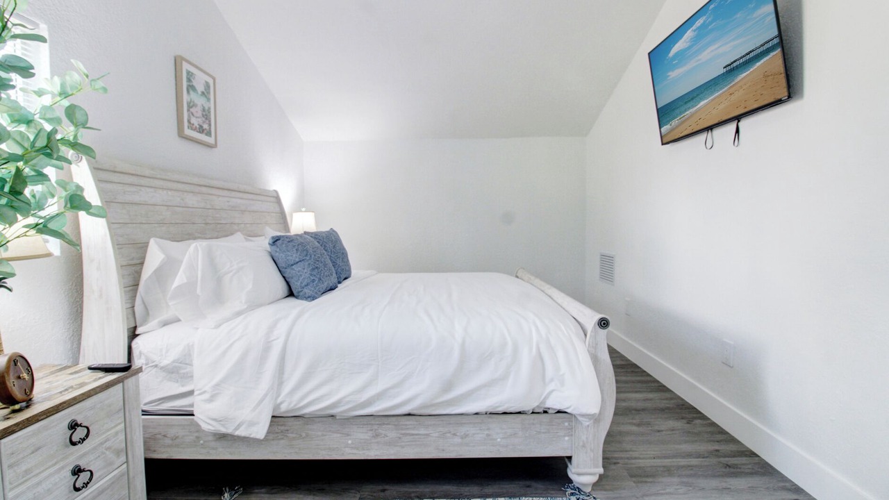 Photo of Bedroom in Miami Shores