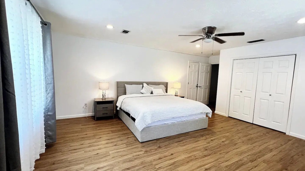 Photo of Bedroom in Stone Mountain