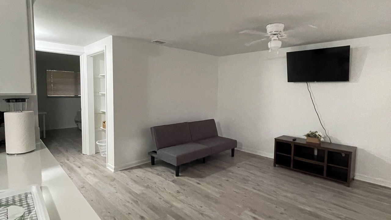 Photo of Livingroom in University