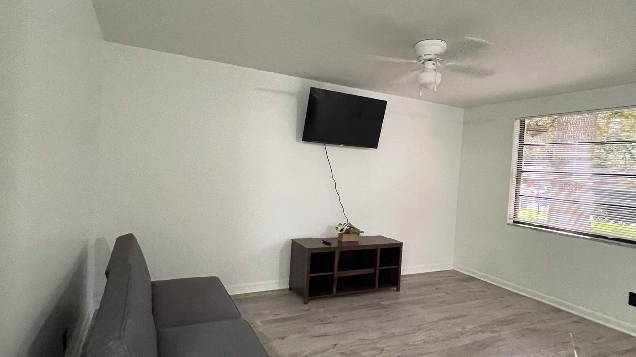 Photo of Livingroom in University
