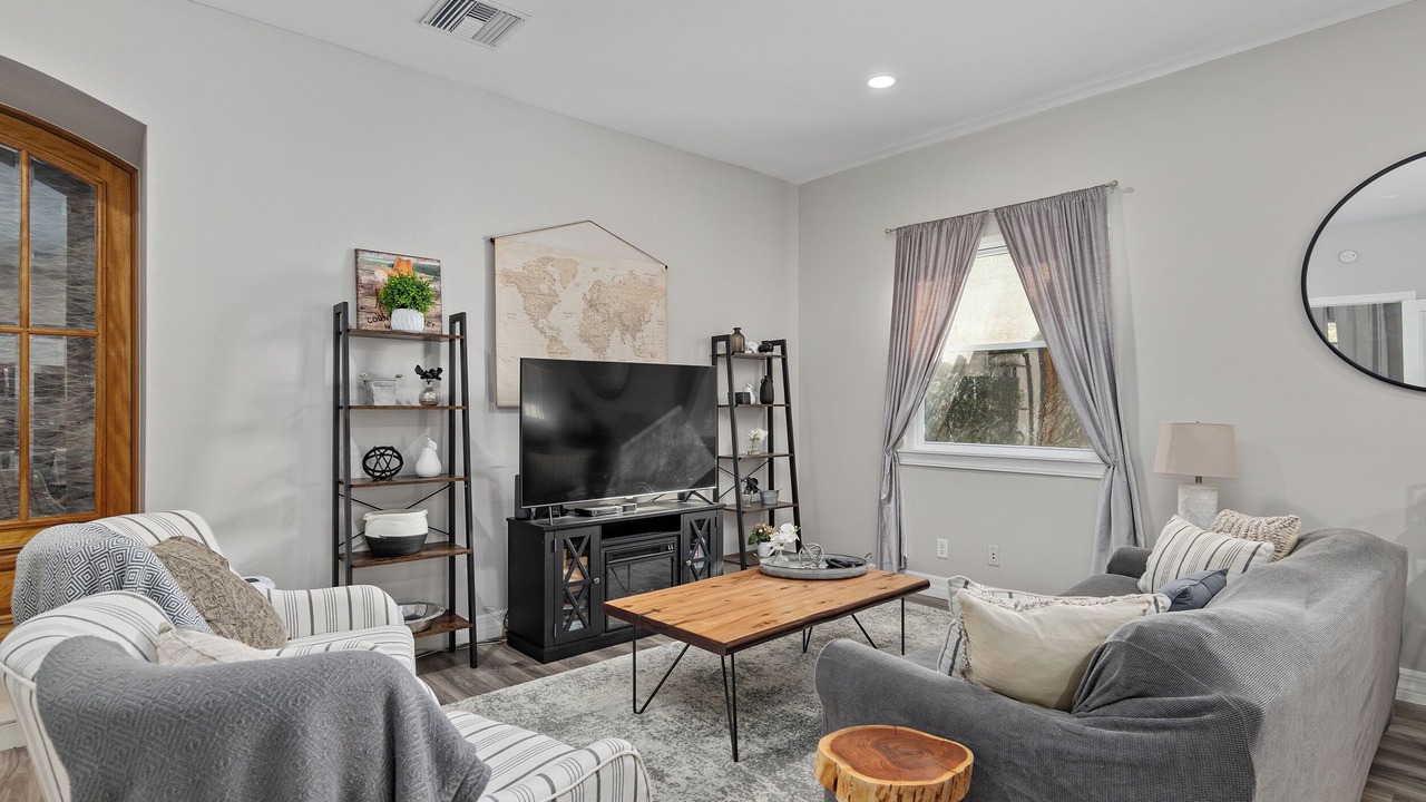 Photo of Livingroom in Fellowship