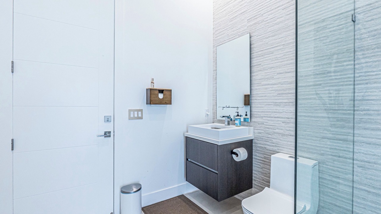 Photo of Bathroom in Southwest Ranches