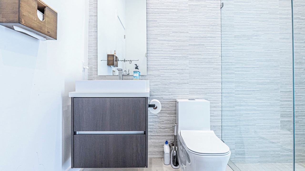 Photo of Bathroom in Southwest Ranches