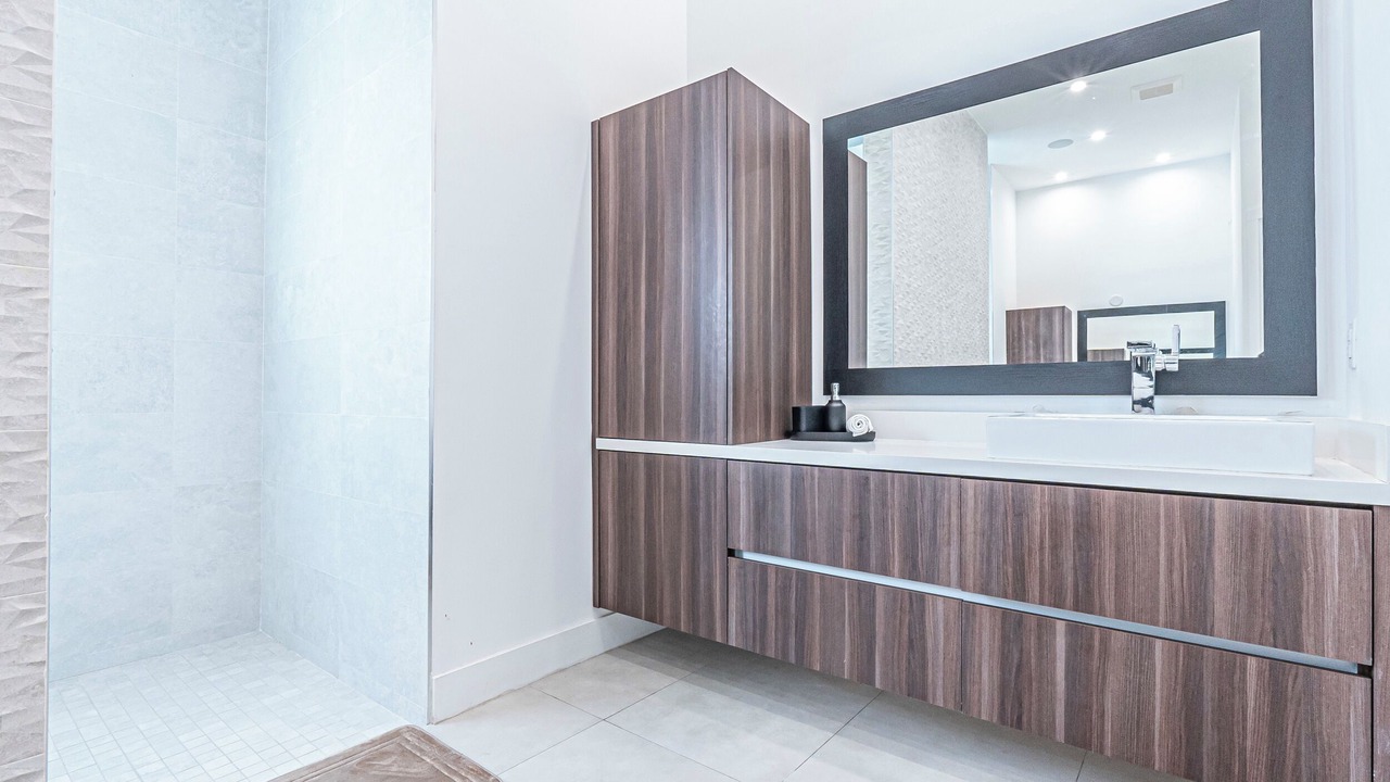 Photo of Bathroom in Southwest Ranches
