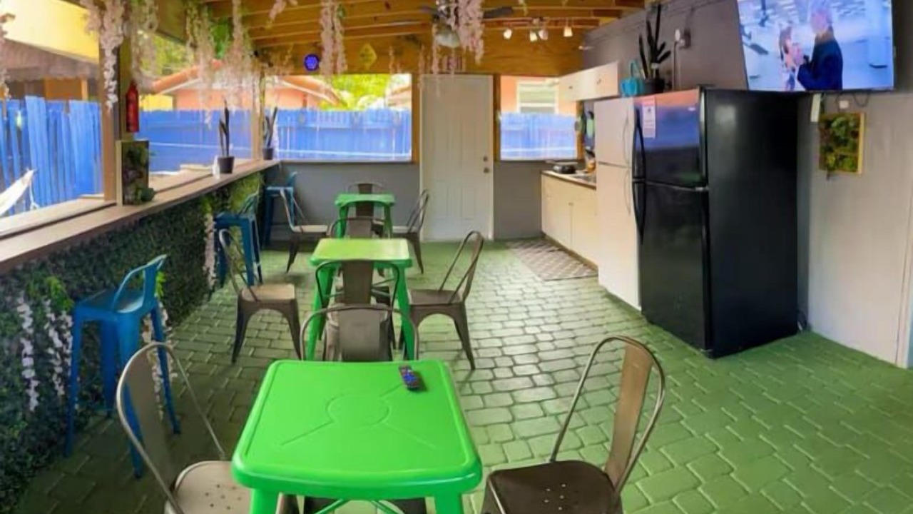 Photo of Livingroom in Allapattah