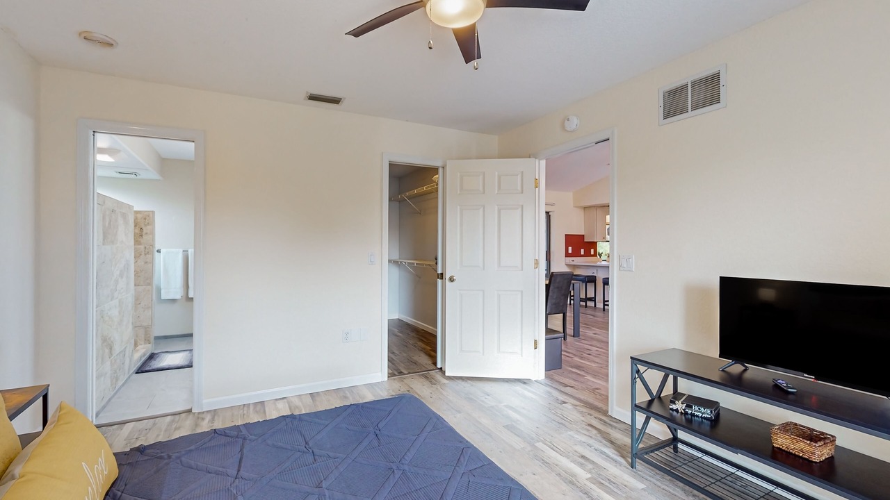 Photo of Livingroom in Gulf Cove
