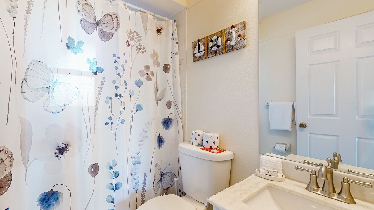 Photo of Bathroom in Gulf Cove