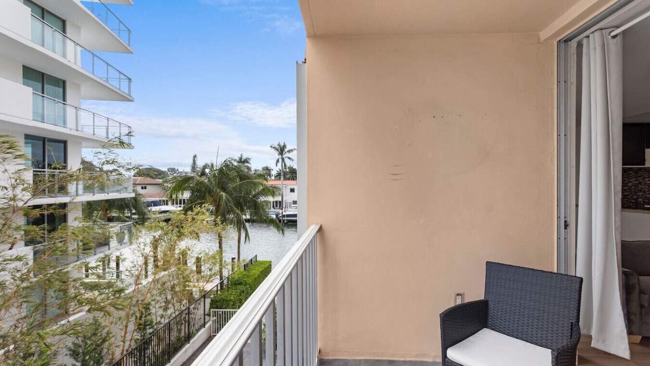 Photo of Outdoor in Bay Harbor Islands