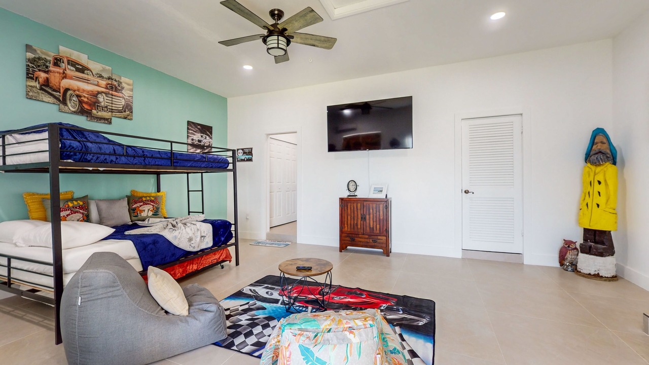 Photo of Bedroom in Sebring