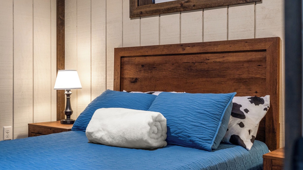 Photo of Bedroom in Brooksville