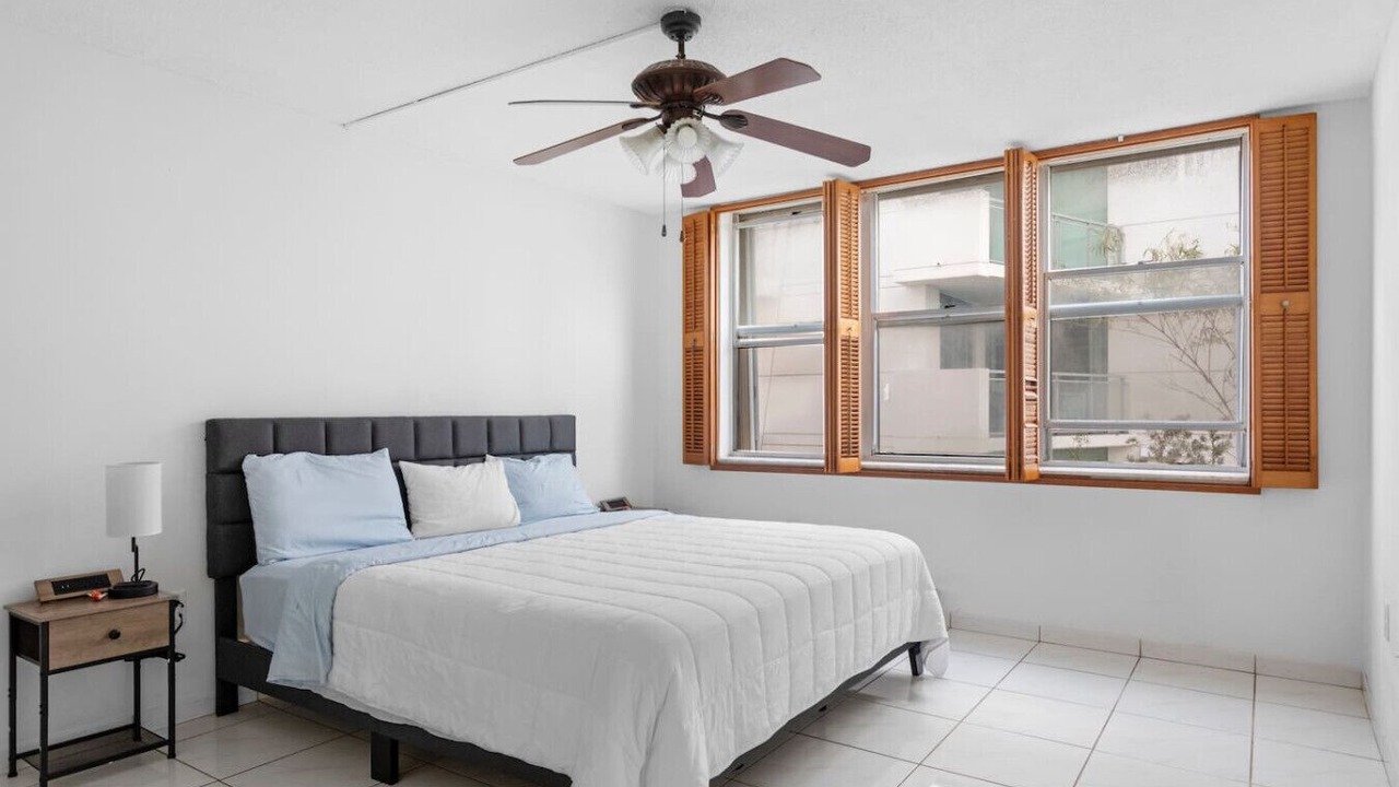 Photo of Bedroom in Bay Harbor Islands