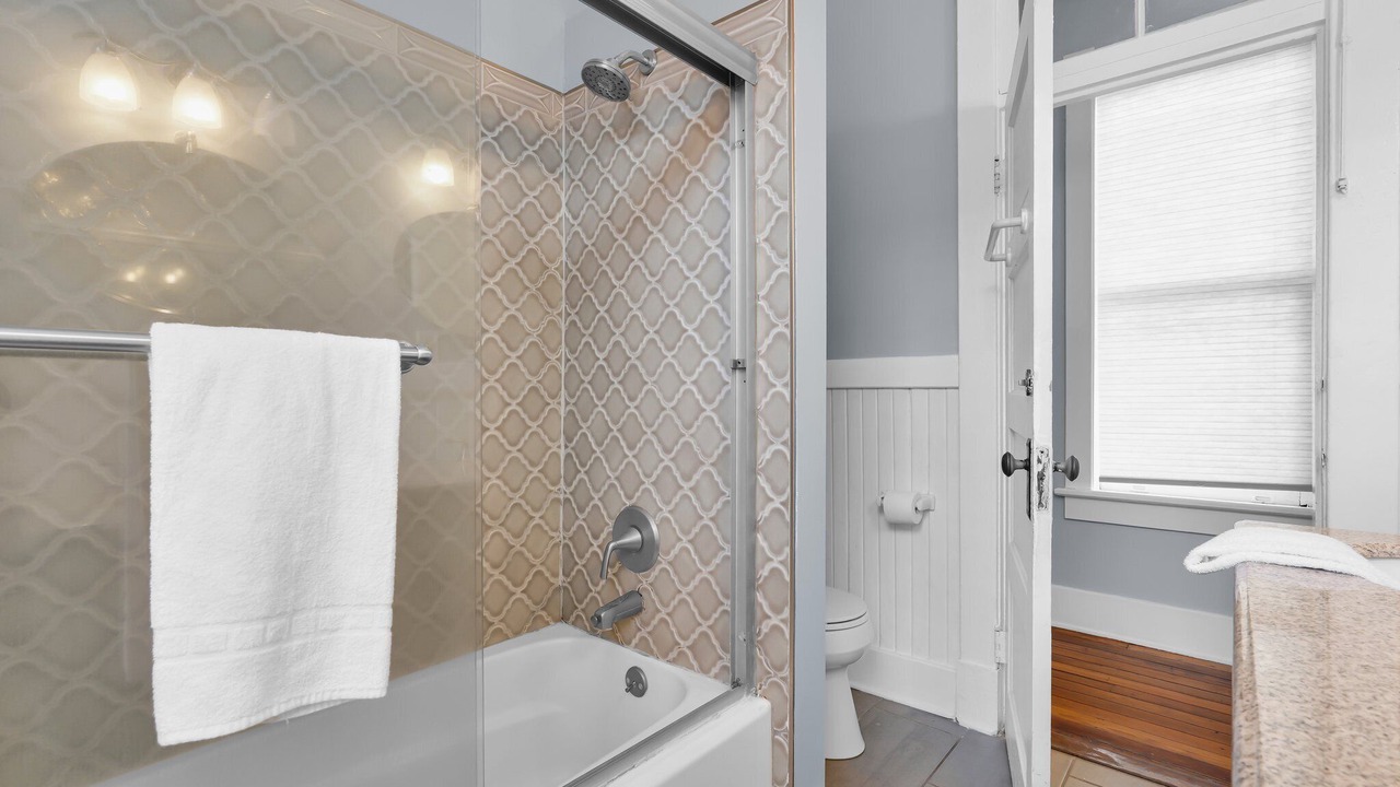 Photo of Bathroom in Dixon Park
