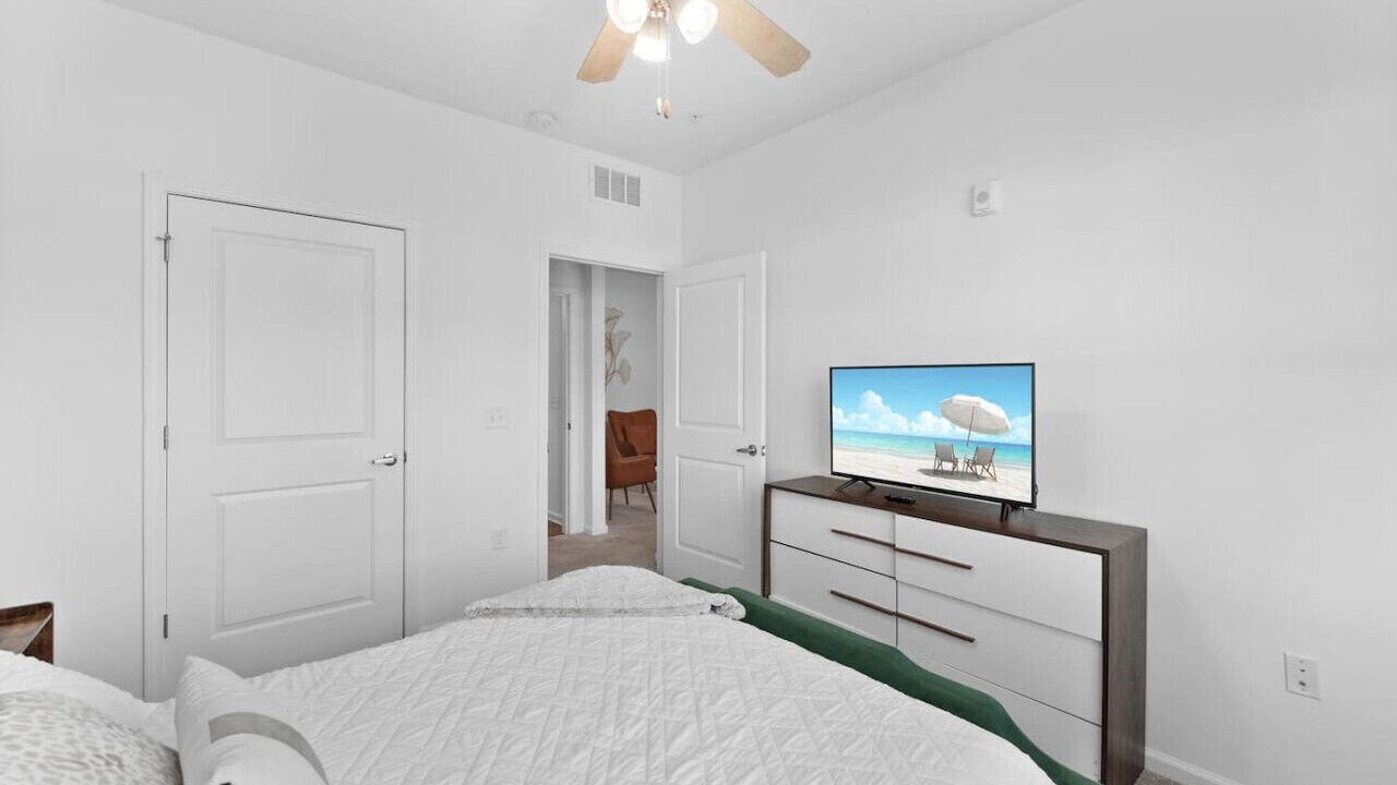 Photo of Bedroom in Orange Park
