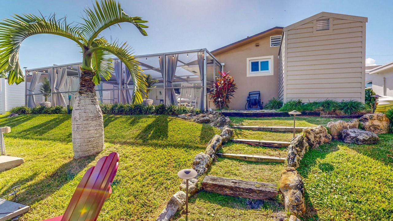 Photo of Patio Balcony in Nautilus Isle