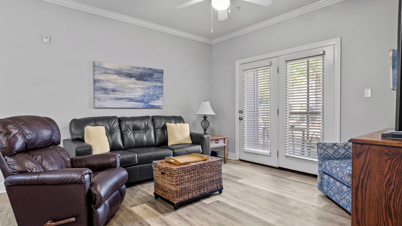 Photo of Livingroom in Foley