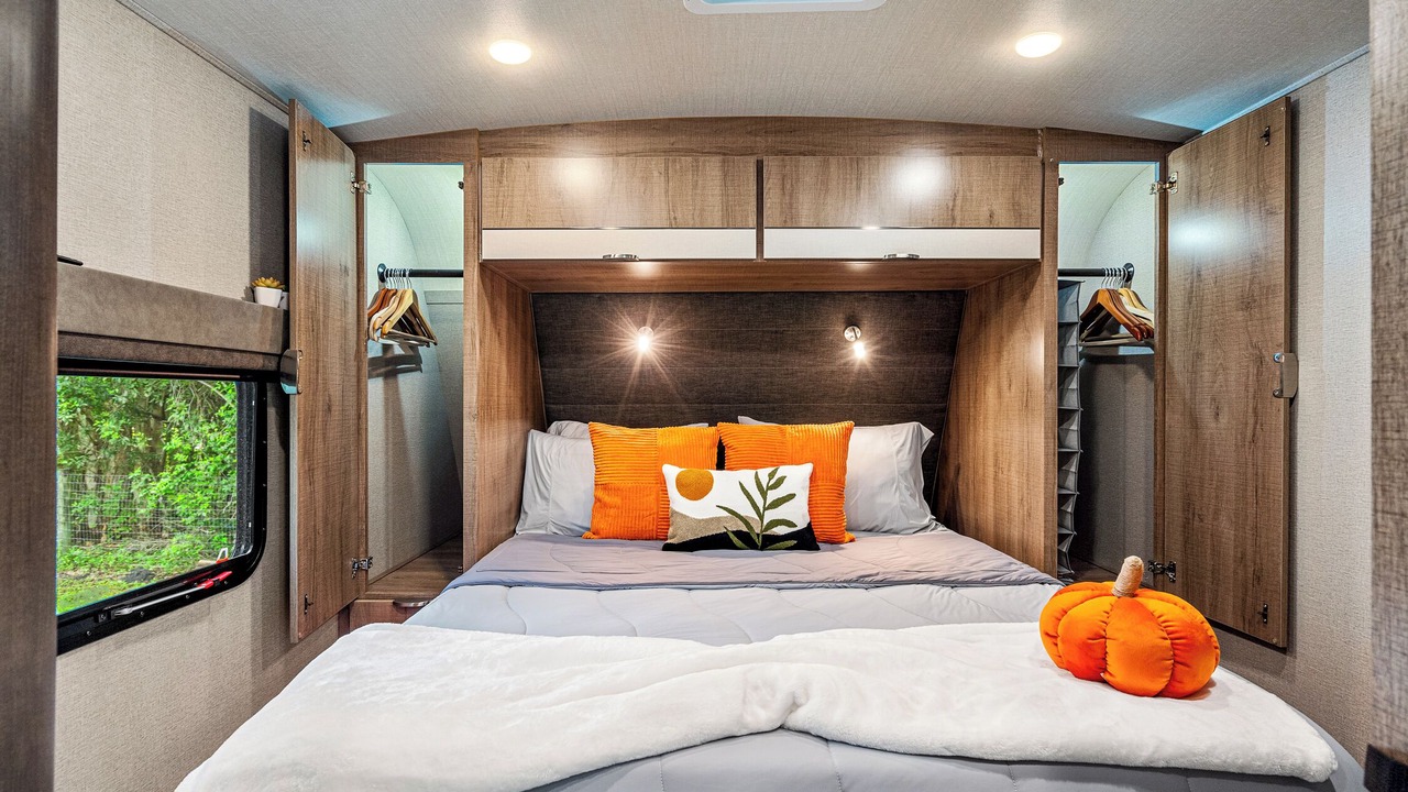 Photo of Bedroom in Jupiter Farms