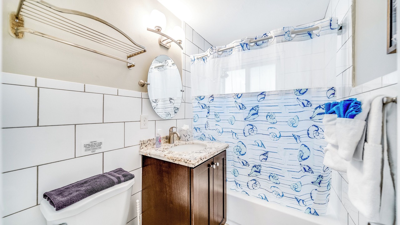 Photo of Bathroom in Santa Barbara Estates