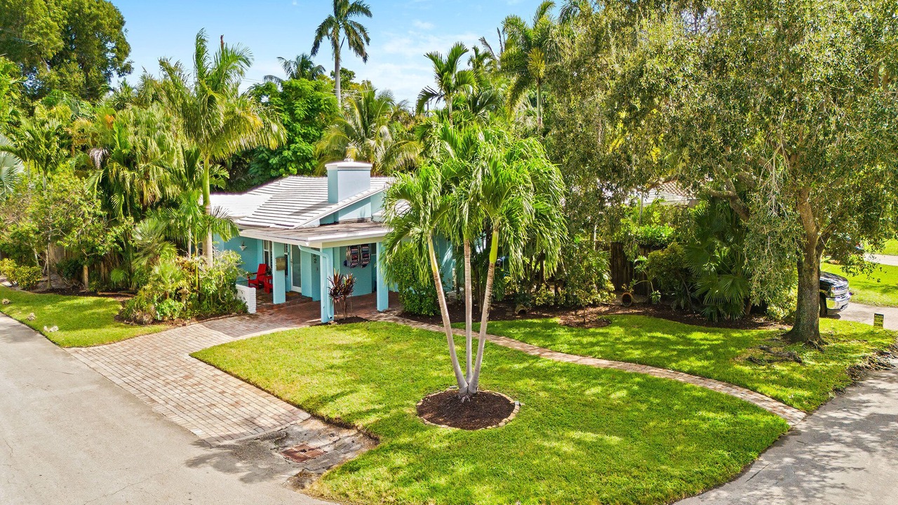 Photo of Outdoor in Poinsettia Heights