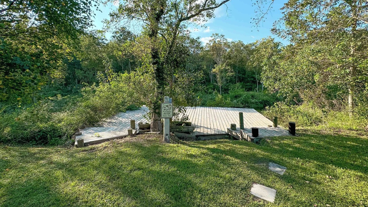 Photo of Outdoor in River Trace