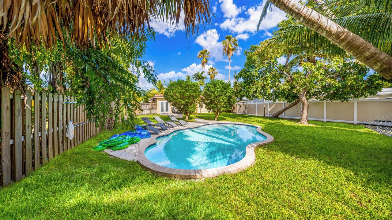 Photo of Outdoor in Poinsettia Heights