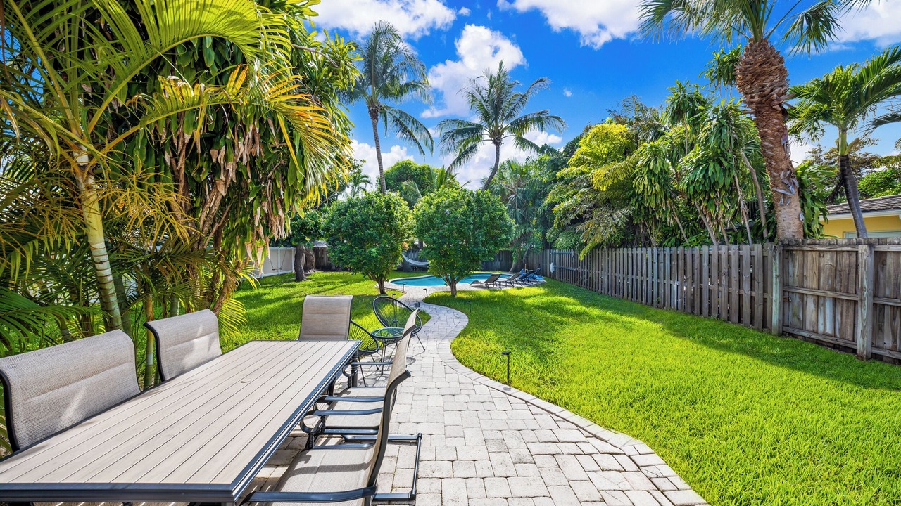 Photo of Outdoor in Poinsettia Heights