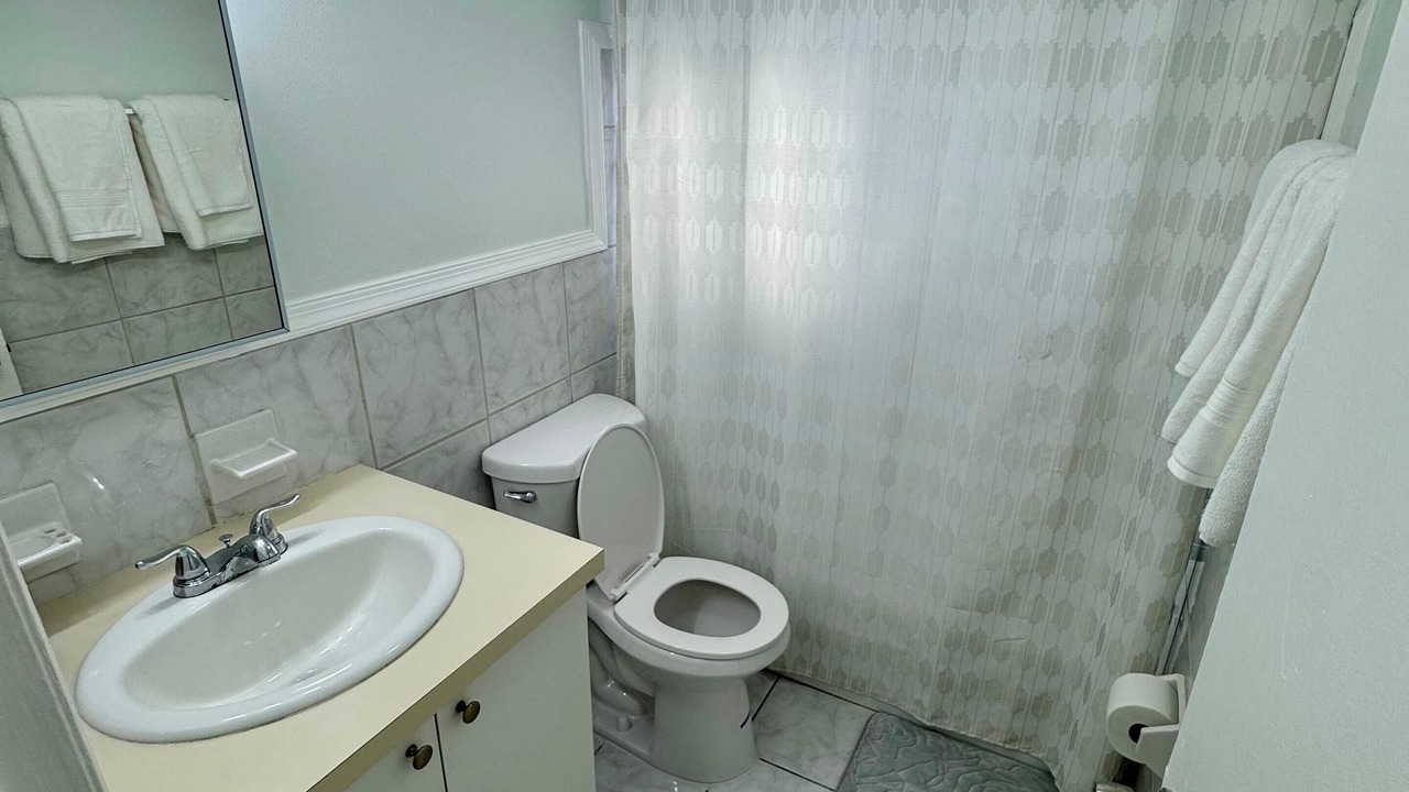 Photo of Bathroom in North Central Hollywood