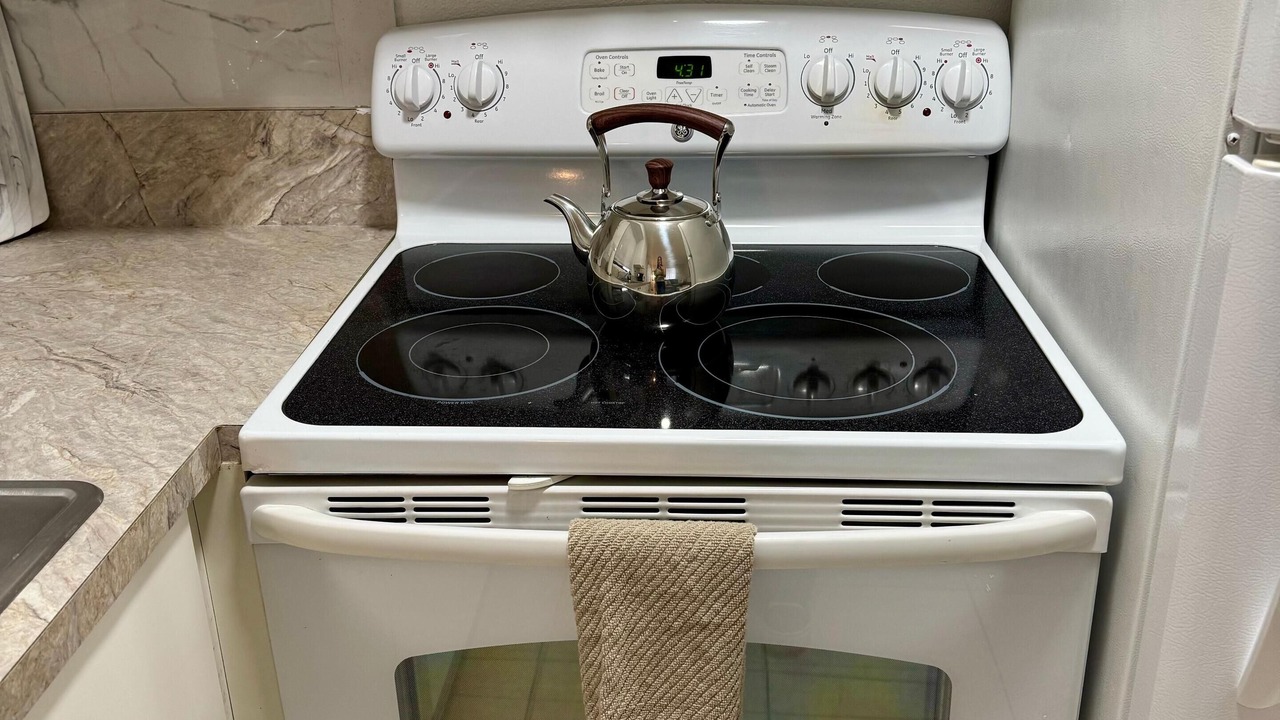 Photo of Kitchen in North Central Hollywood