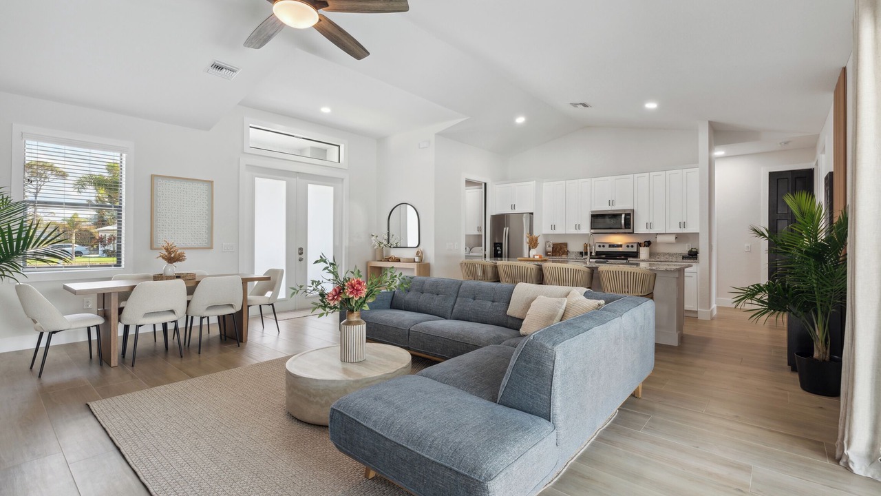 Photo of Livingroom in Bonita Springs