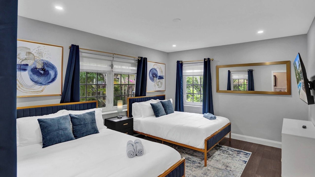 Photo of Bedroom in South Lake