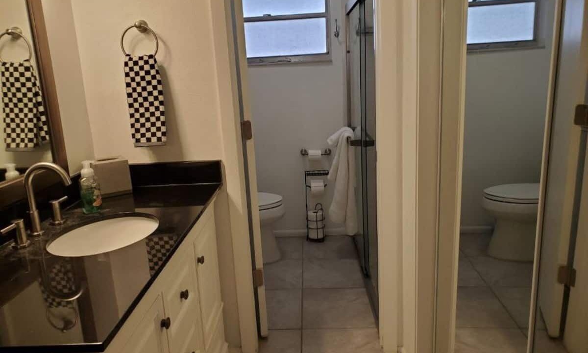 Photo of Bathroom in Pinebrook Estates