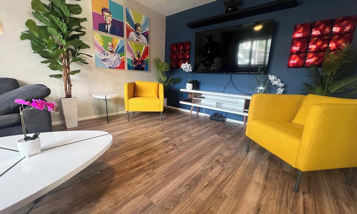 Photo of Livingroom in Pinebrook Estates