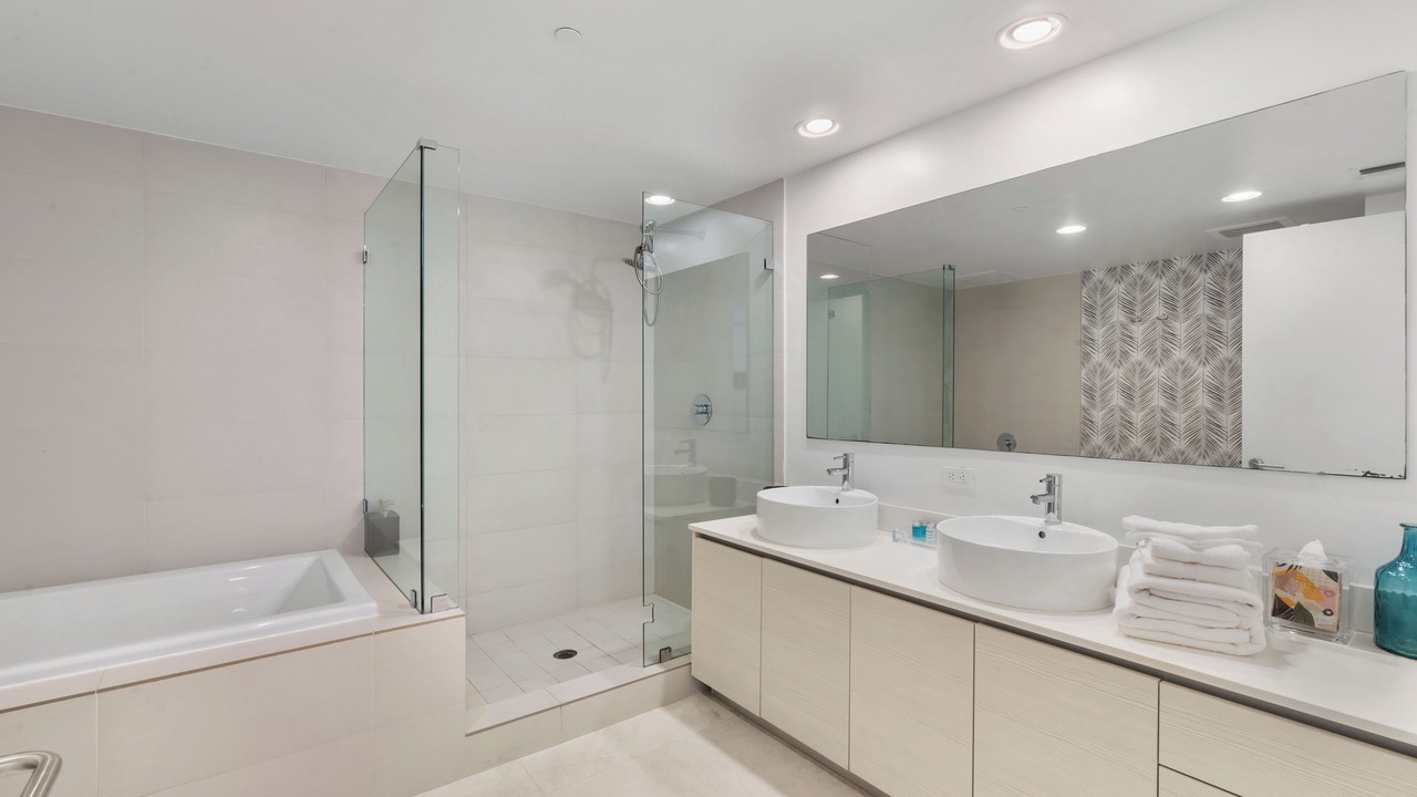 Photo of Bathroom in Hallandale Beach