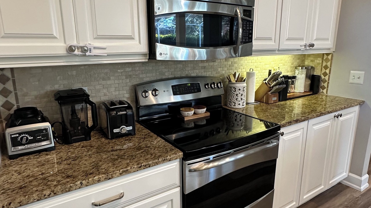 Photo of Kitchen in Samsula-Spruce Creek