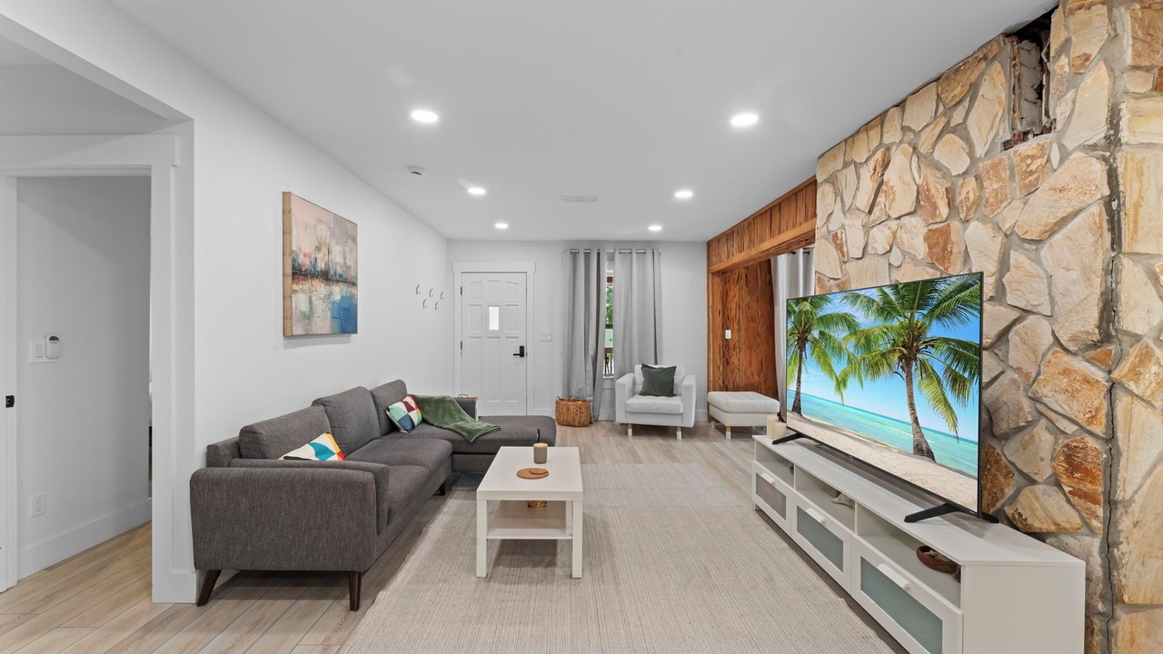 Photo of Livingroom in Orange Park