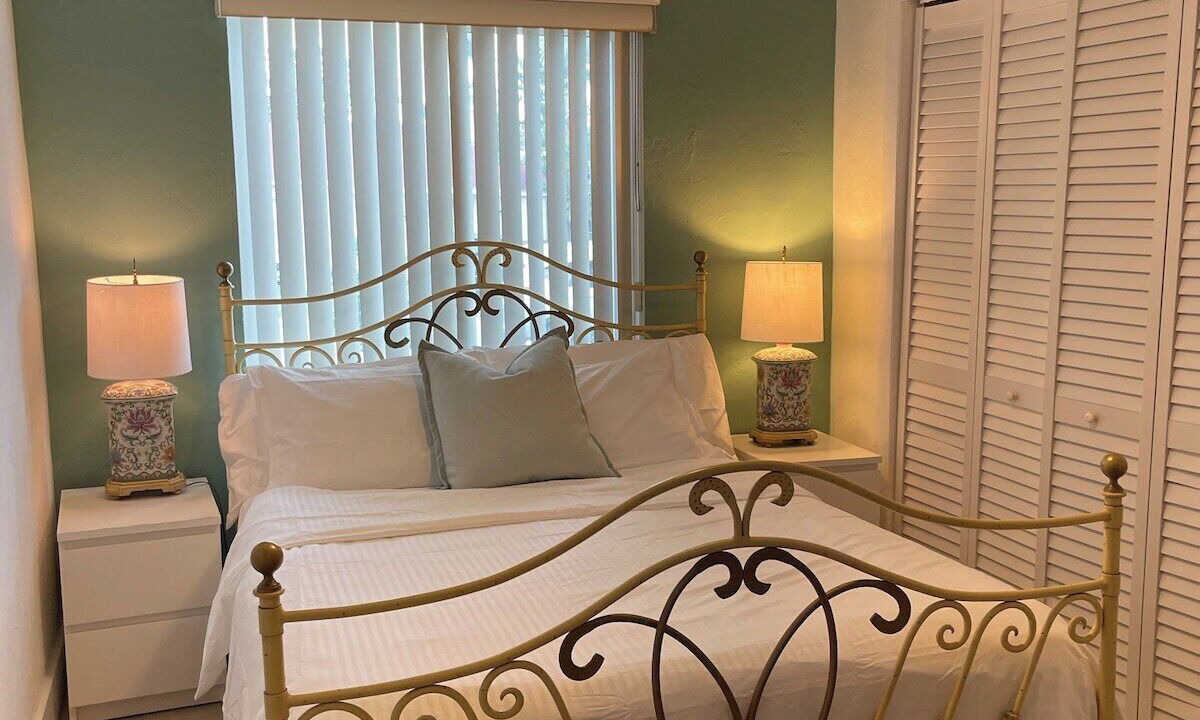 Photo of Bedroom in Coral Way