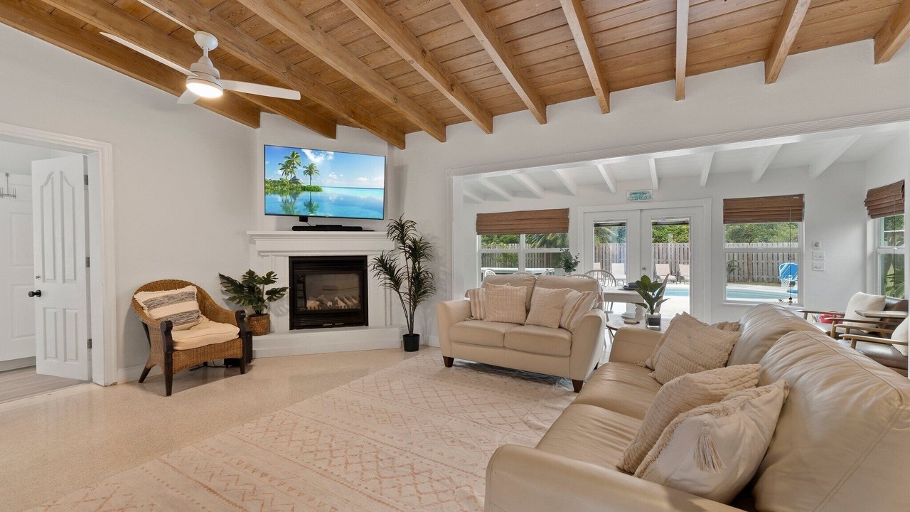Photo of Livingroom in Stuart