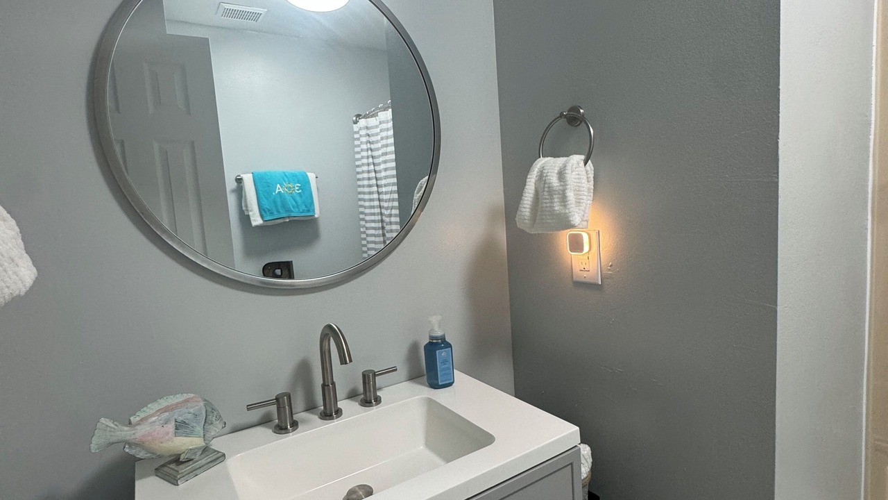 Photo of Bathroom in De Funiak Springs