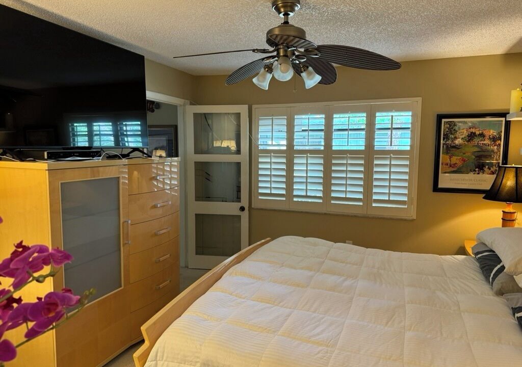 Photo of Bedroom in Bayou Oaks