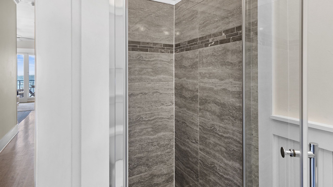 Photo of Bathroom in Delos