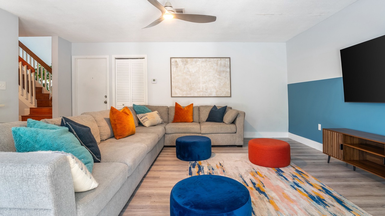 Photo of Livingroom in Richmond West