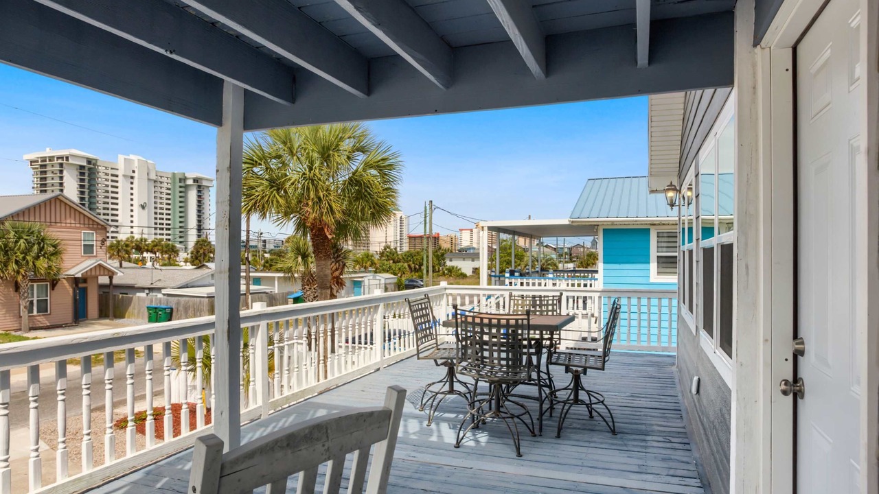 Photo of Patio Balcony in Crescent Beach