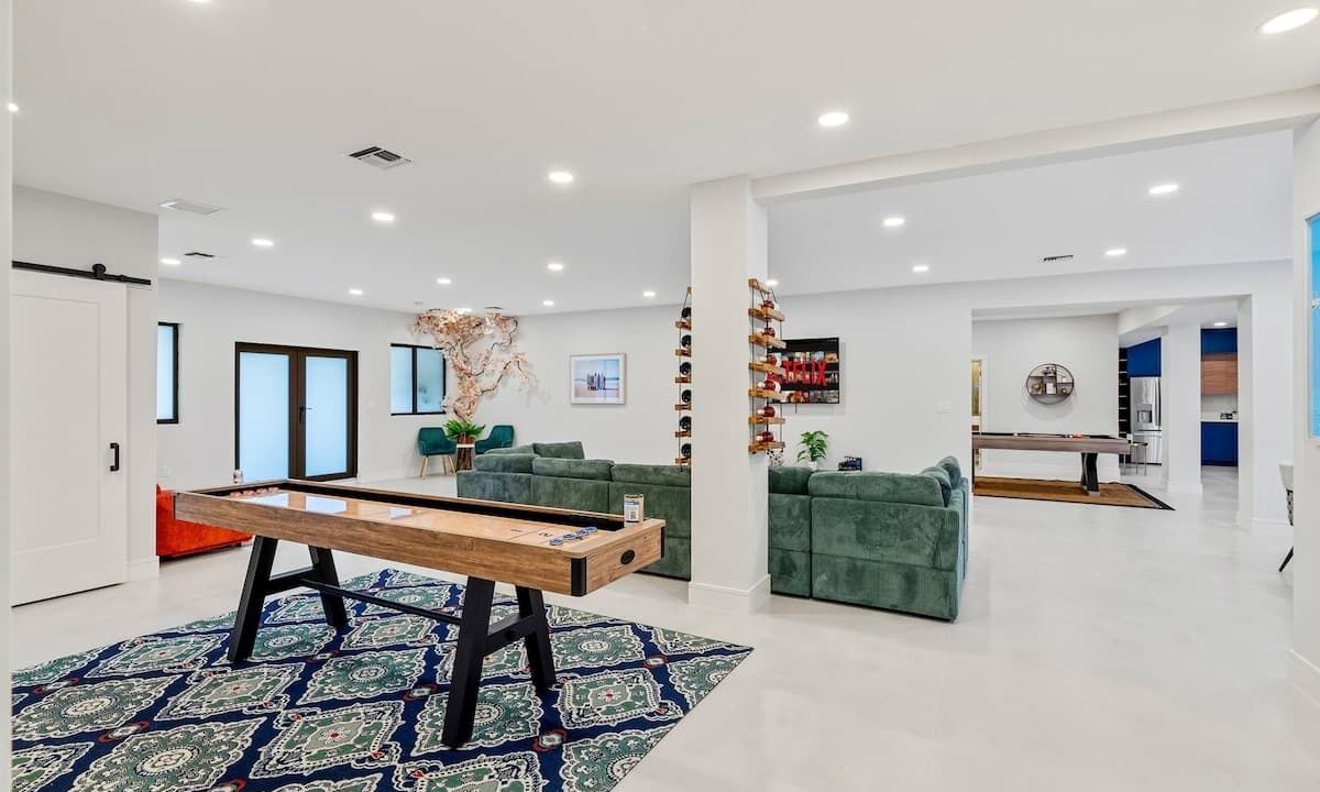 Photo of Bedroom in Golden Glades