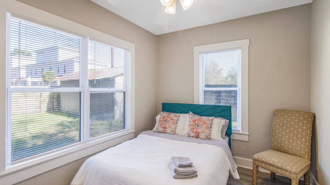 Photo of Bedroom in University Heights